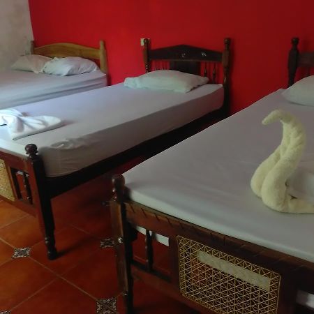 Hostal Casa Ivana León المظهر الخارجي الصورة