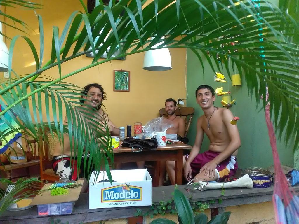 Hostal Casa Ivana León المظهر الخارجي الصورة