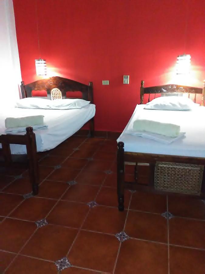 Hostal Casa Ivana León المظهر الخارجي الصورة