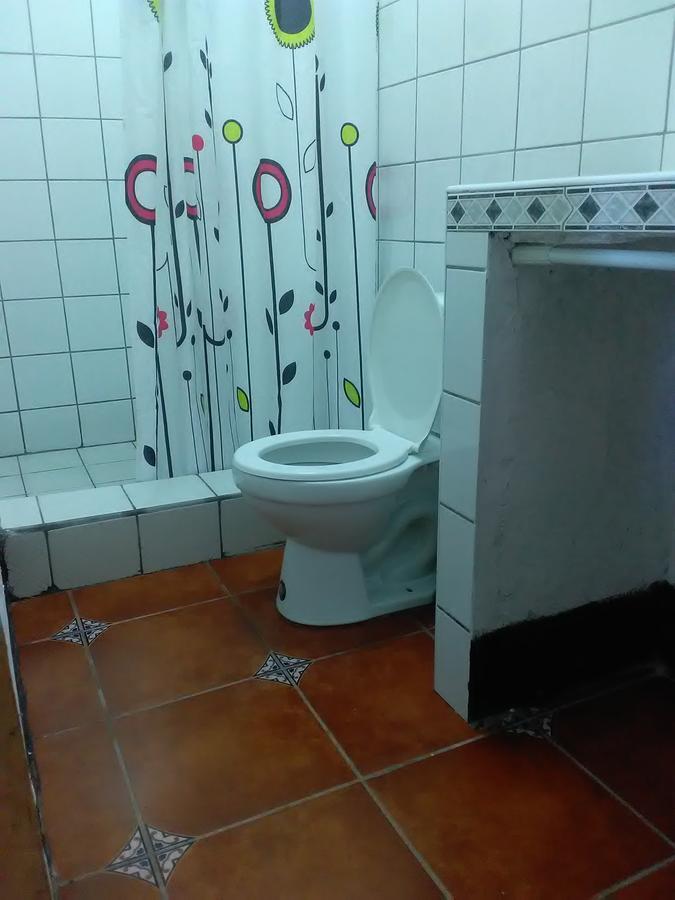 Hostal Casa Ivana León المظهر الخارجي الصورة