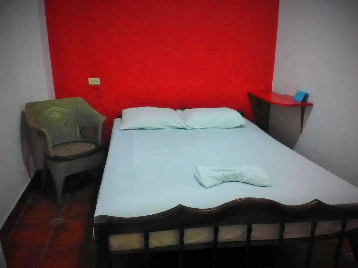 Hostal Casa Ivana León المظهر الخارجي الصورة