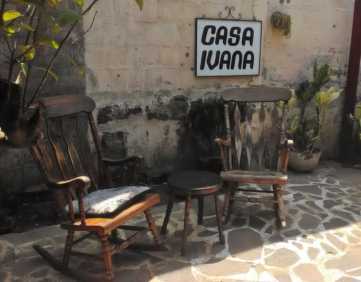 Hostal Casa Ivana León المظهر الخارجي الصورة